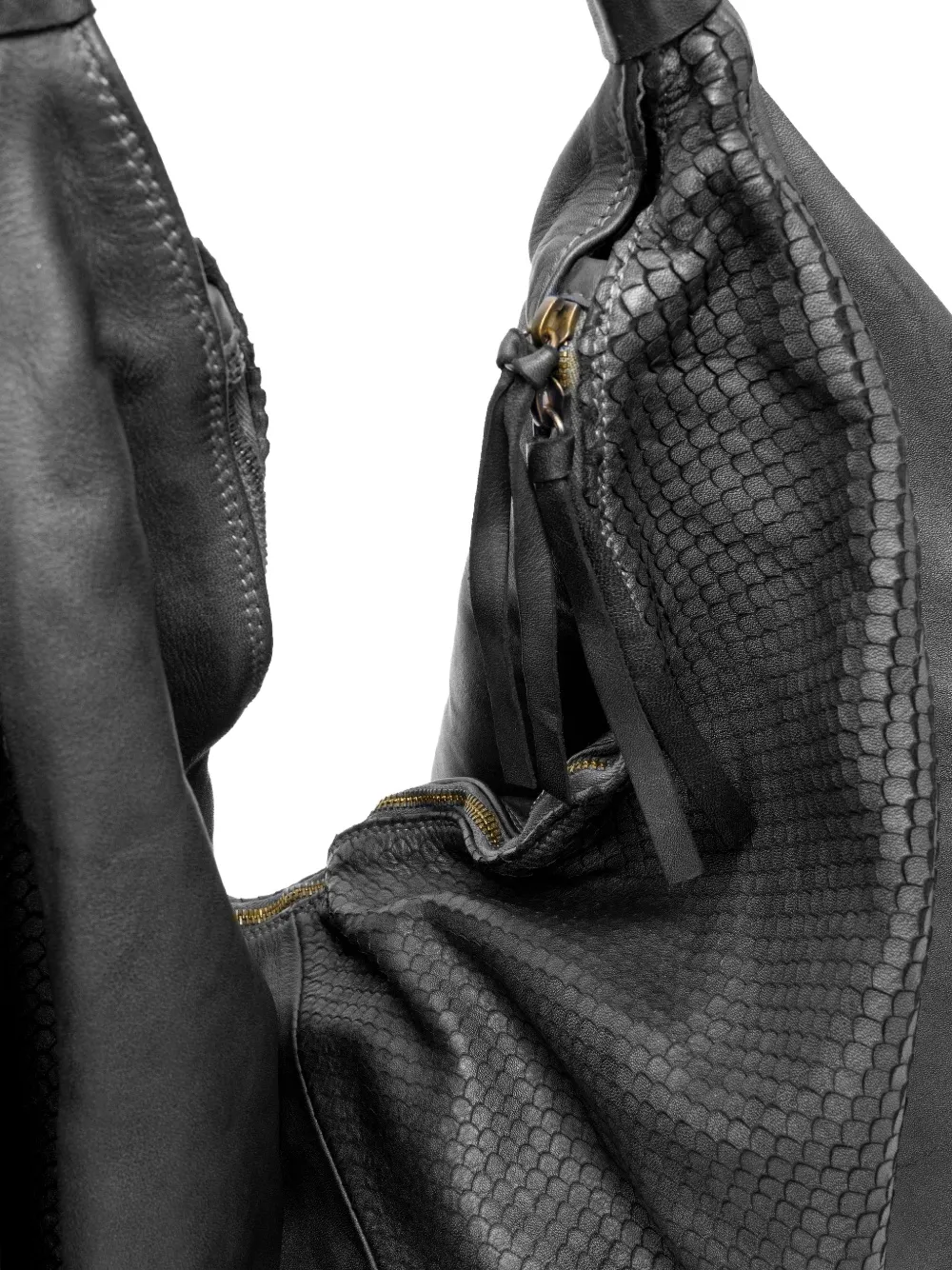 Sommet Snakeskin-embossed Zip Shoulder Bag In Black