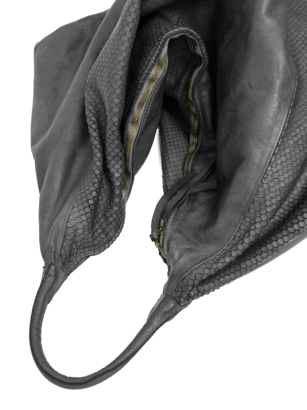 SOMMET snakeskin-embossed zip shoulder bag - Zwart