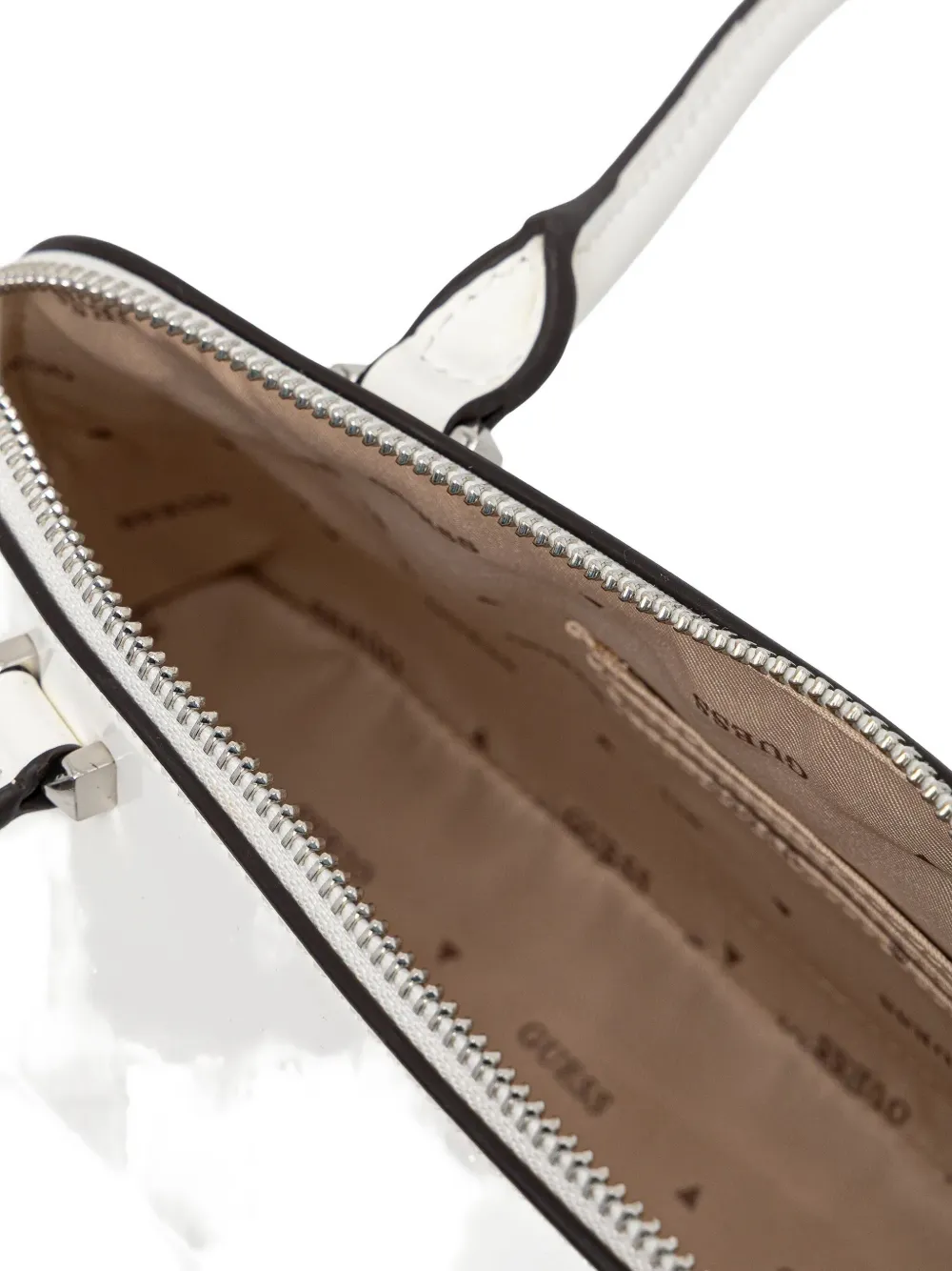 Guess Usa Logo-plaque Tote Bag In White