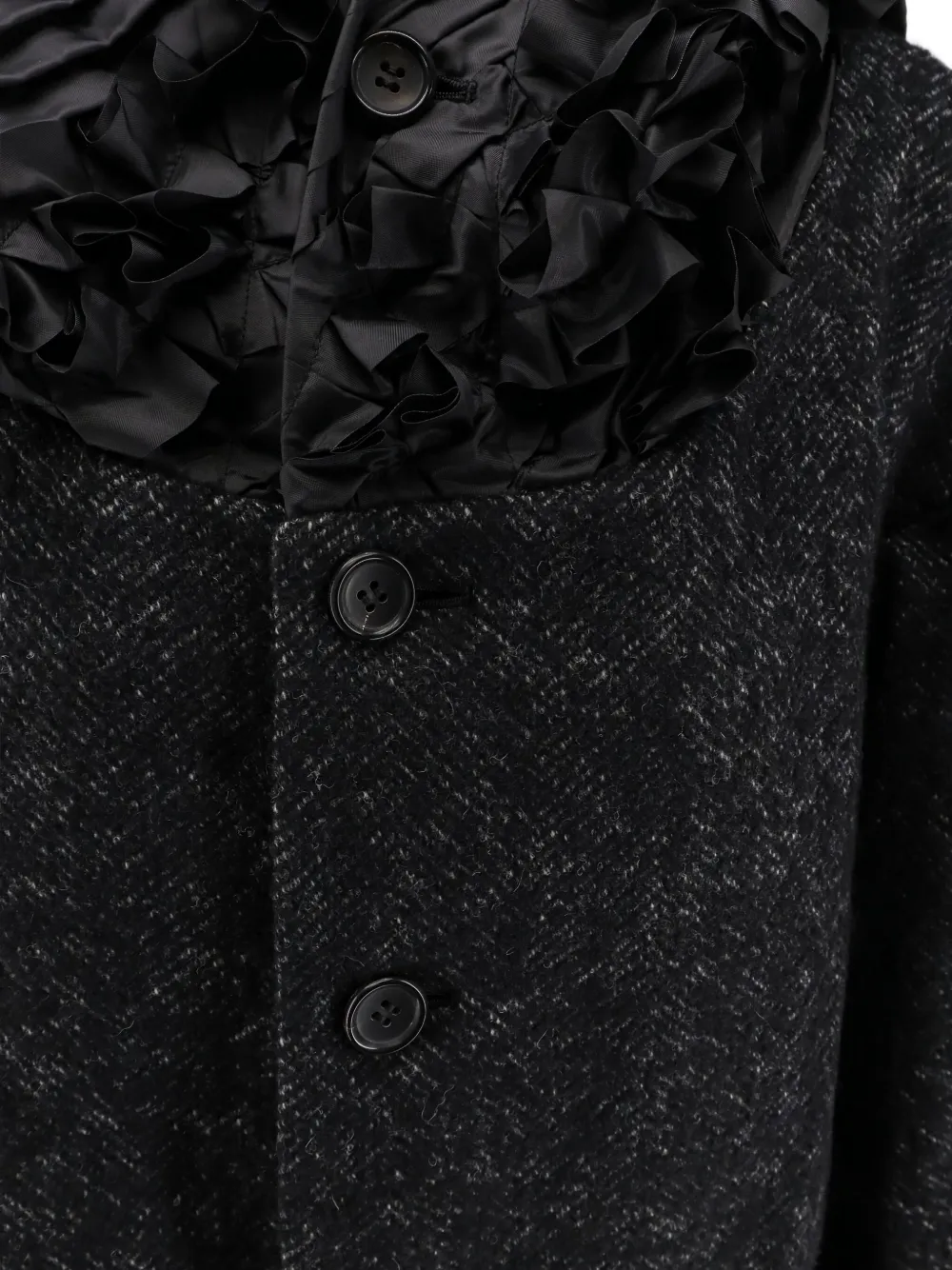 Comme Des Garçons Play Ruffled-collar Coat In Black