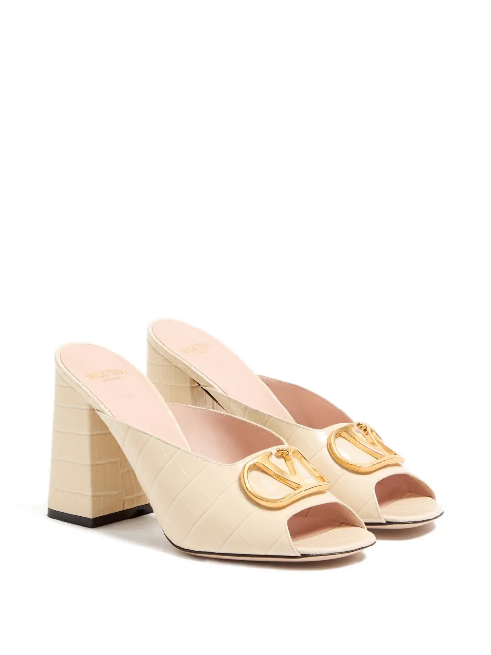 Valentino Garavani 95 mm sandalen met krokodillen-reliëf en V-logo Beige