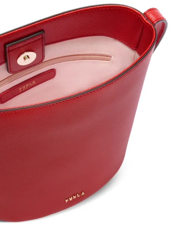 Furla Roxie チャーム レザーバケットバッグ | レッド | FARFETCH JP