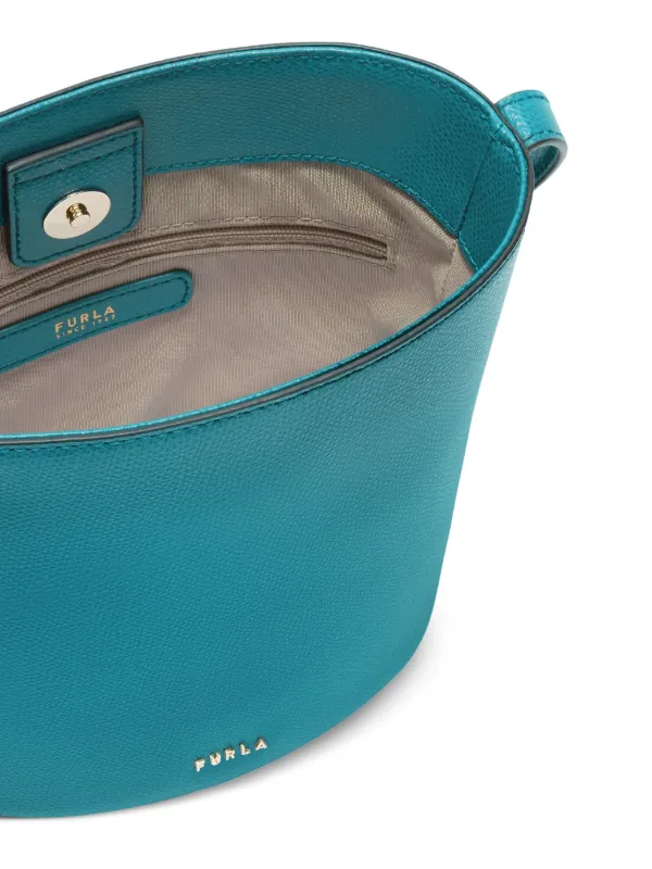 Furla Roxie チャーム レザーバケットバッグ | ブルー | FARFETCH JP