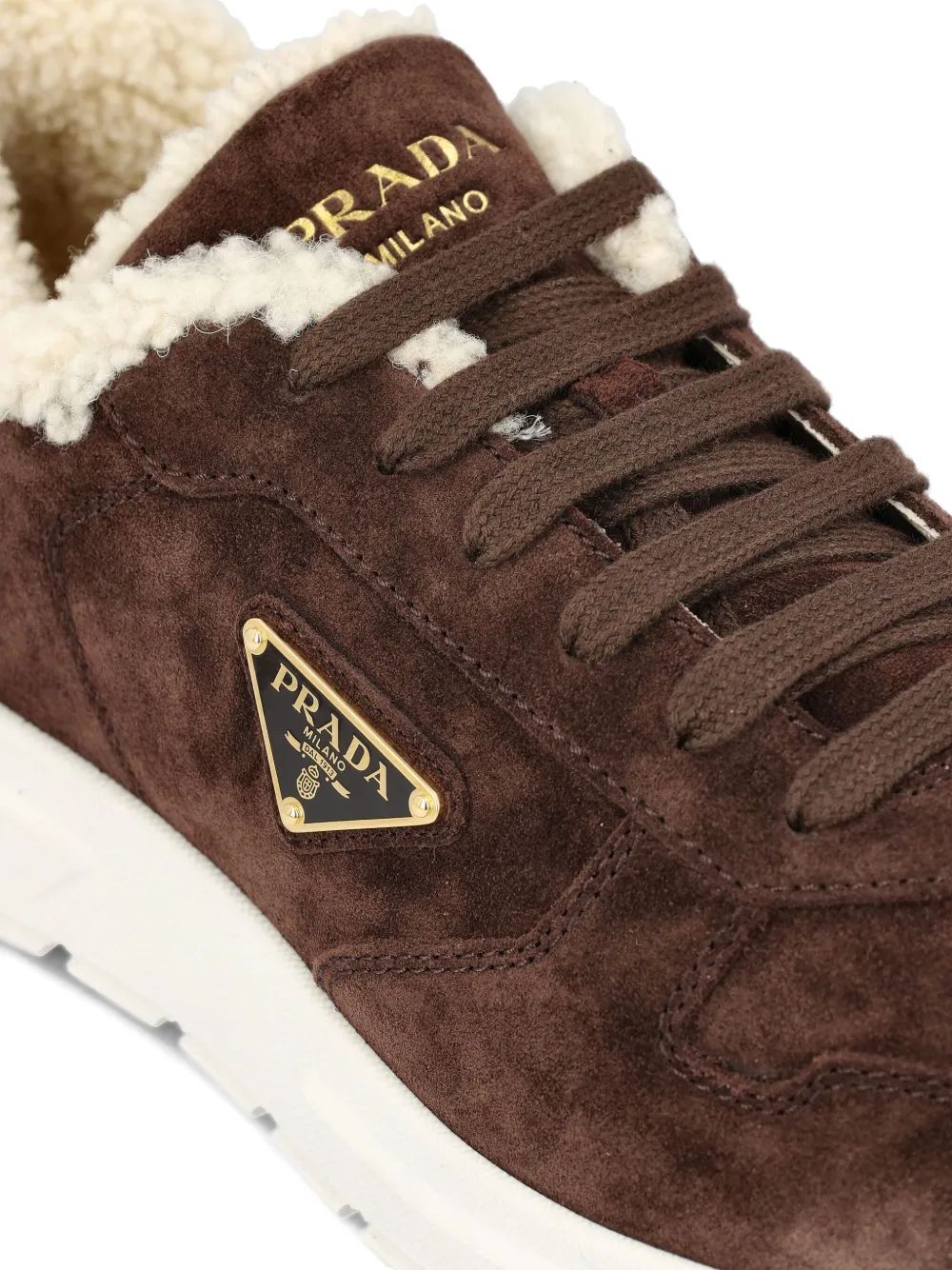Prada Sneakers met logo Bruin