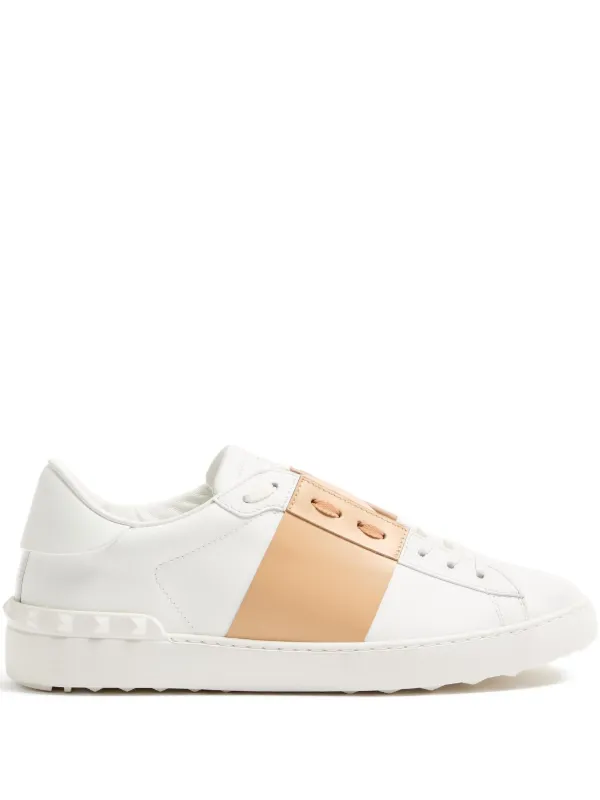 Valentino Garavani ロックスタッズ スニーカー | ホワイト | FARFETCH JP
