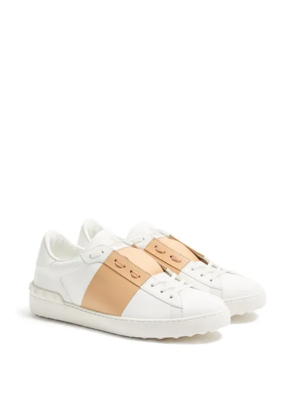 d*a様 確実正規　ヴァレンティノ　スニーカー　VALENTINO　スタッズ Valentino Garavani ロックスタッズ スニーカー | ホワイト | FARFETCH JP