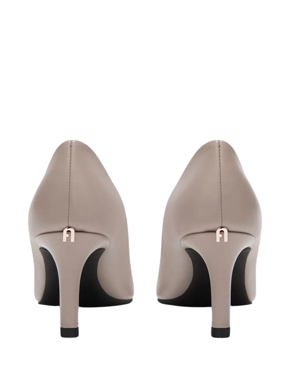 Furla Pumps met puntige neus en logo Beige