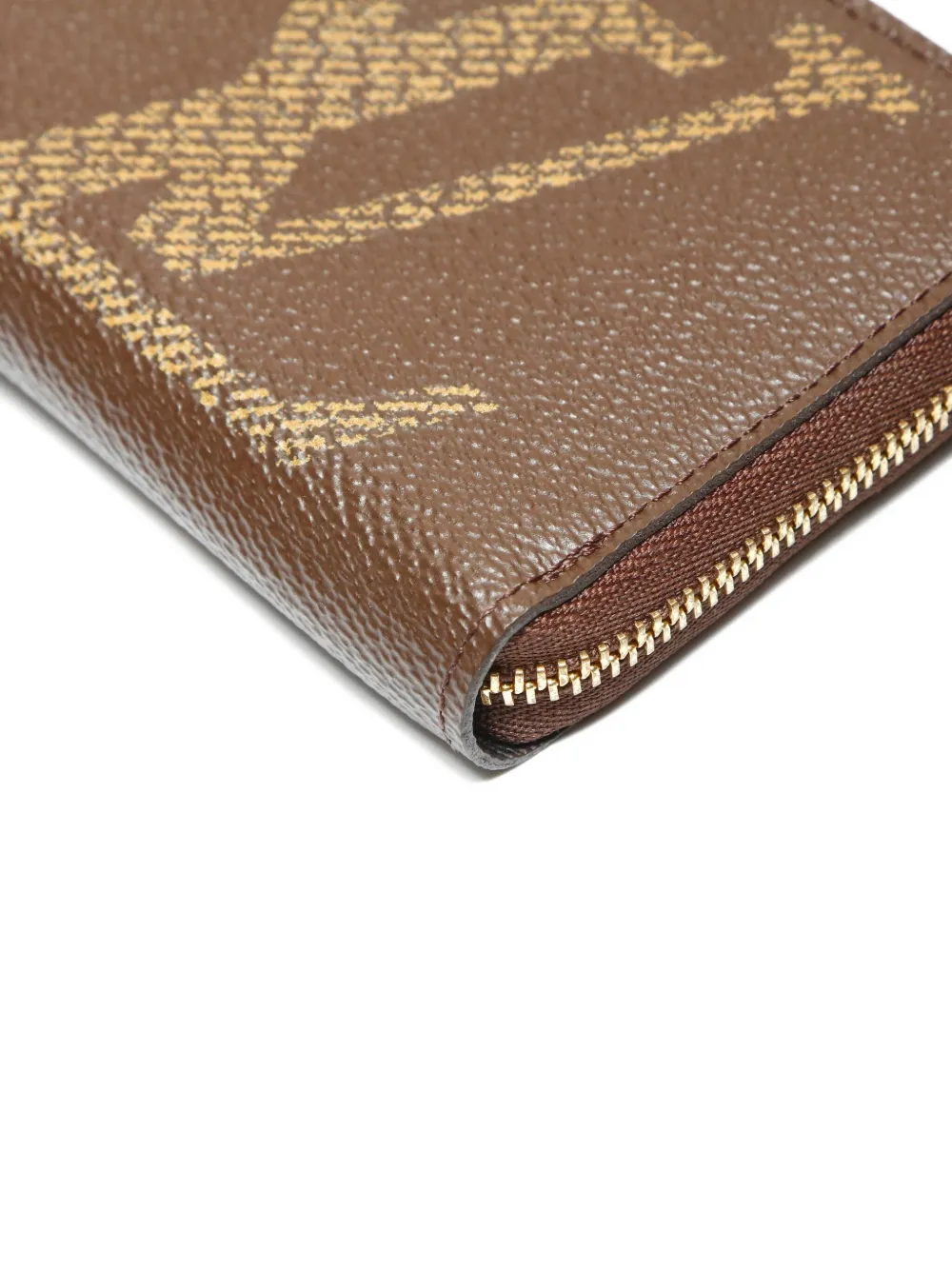 Pre-owned Louis Vuitton 2021-2025s Zippy Monogram Coin Wallet In Brown