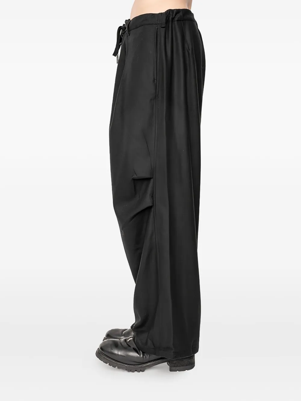 Andrea Ya'aqov drawstring-waist pleated trousers - Zwart