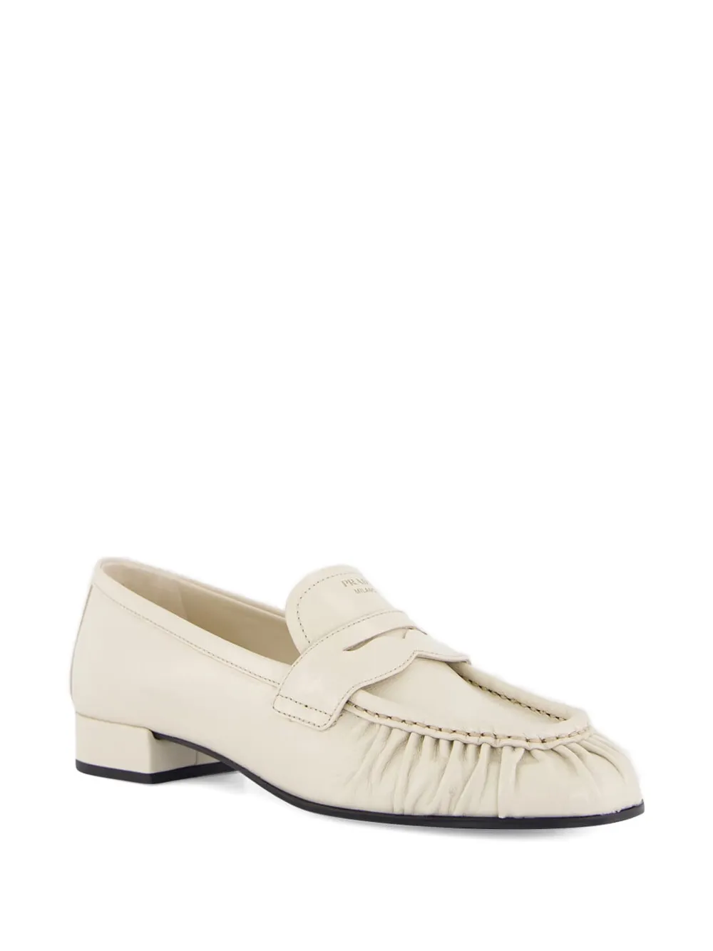 Prada Loafers met ruches Beige