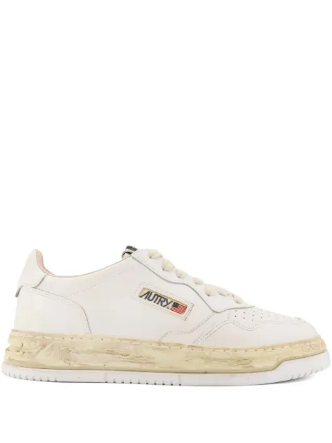Autry low-top lace-up sneakers