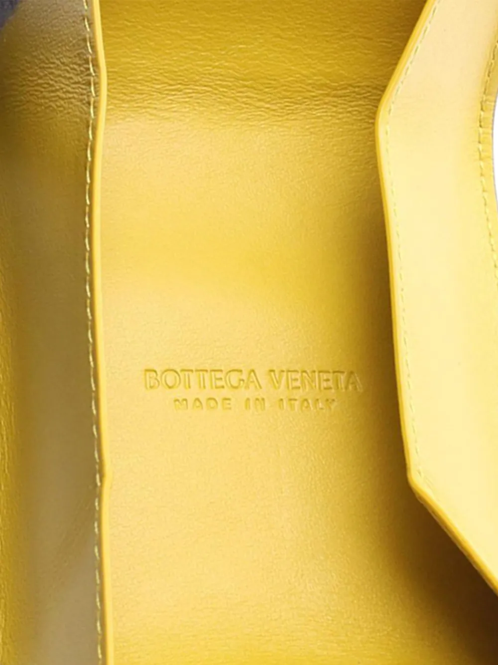 Pre-owned Bottega Veneta 2012-2025 Leather Intrecciato Wallet Small Wallets In Black