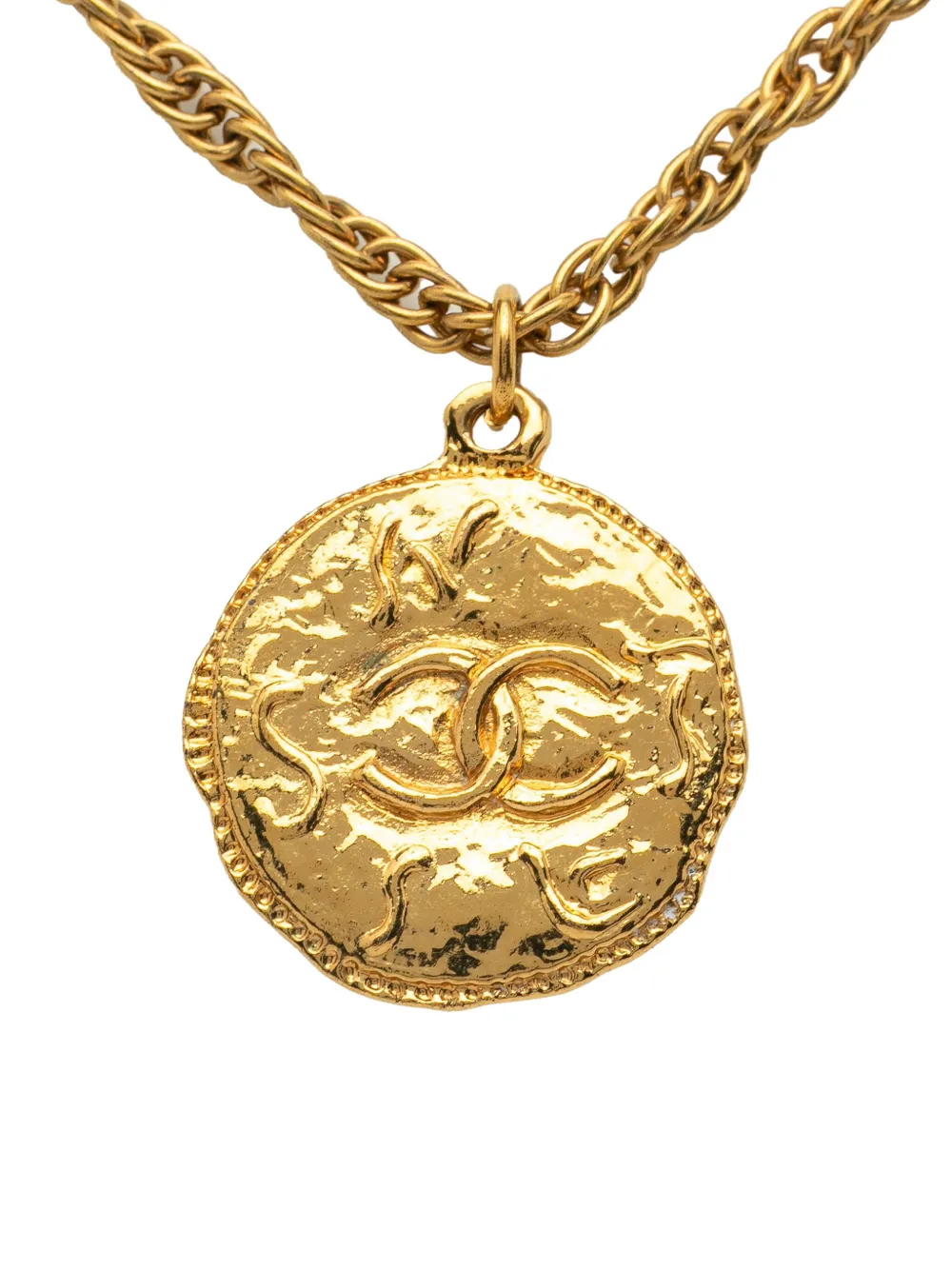 CHANEL Pre-Owned collar bañado en oro con dije de moneda y logo CC 1993 | Image 2