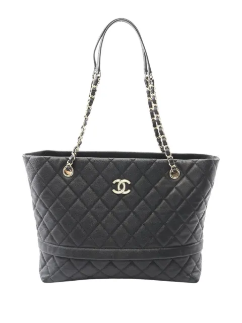 CHANEL Pre-Owned 2019 CC Quilted Caviar Rolled Up tote bag