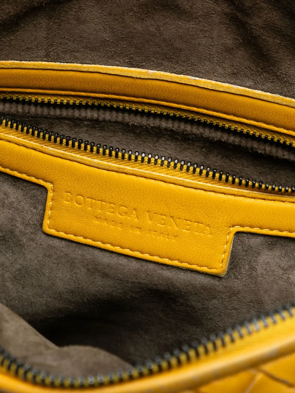 Pre-owned Bottega Veneta 2012-2025 Nappa Intrecciato Nodini Crossbody Bag In Yellow