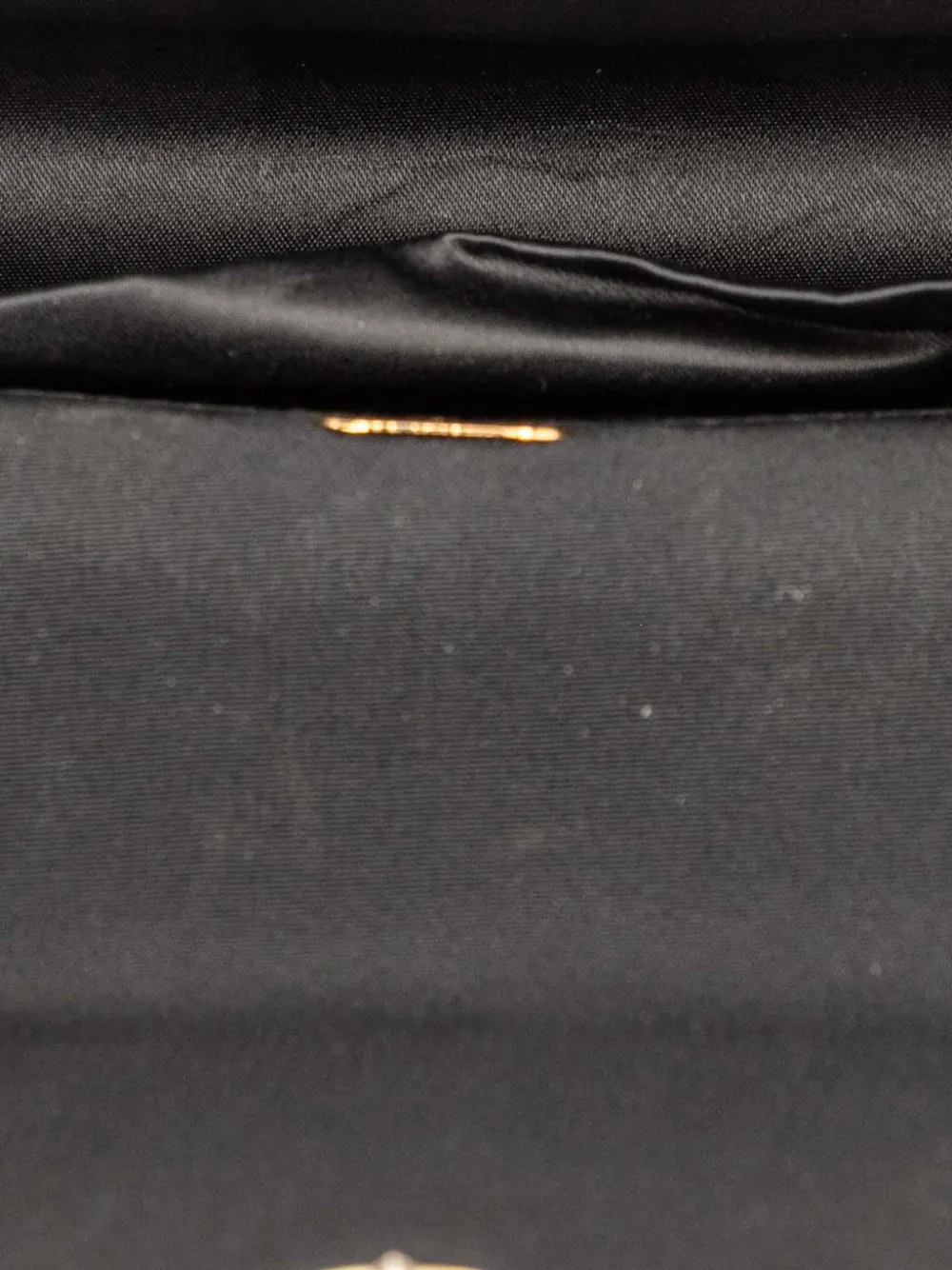 Pre-owned Gucci 20th Century Canvas Interlocking G Chain Shoulder Bag In Black