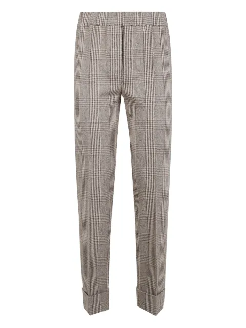 D.Exterior checked trousers