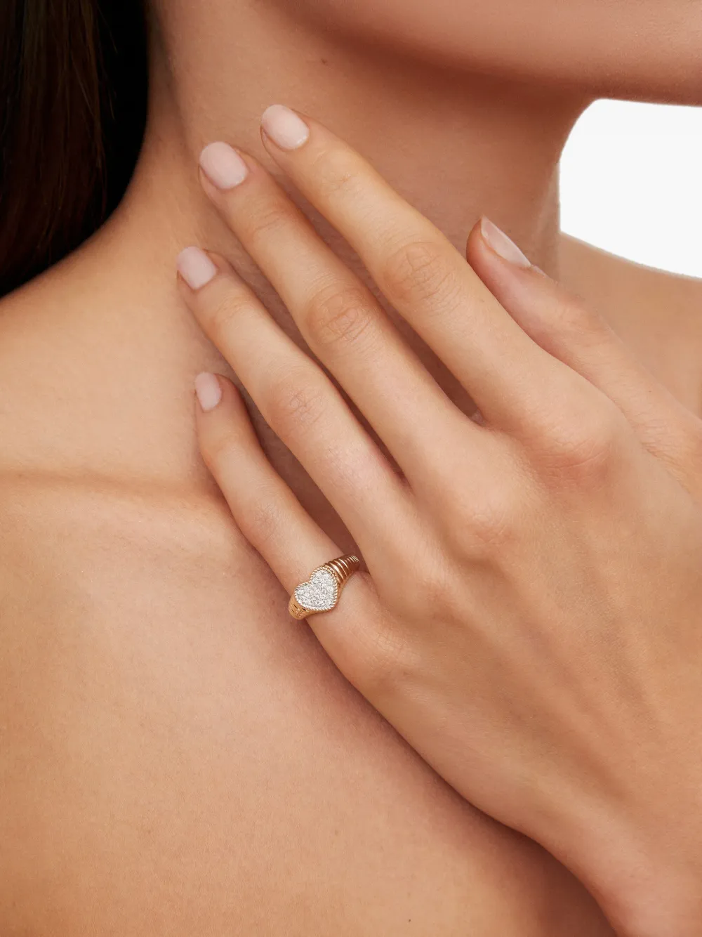 Yvonne Léon Baby Heart Diamond Ring in Gold, view 2