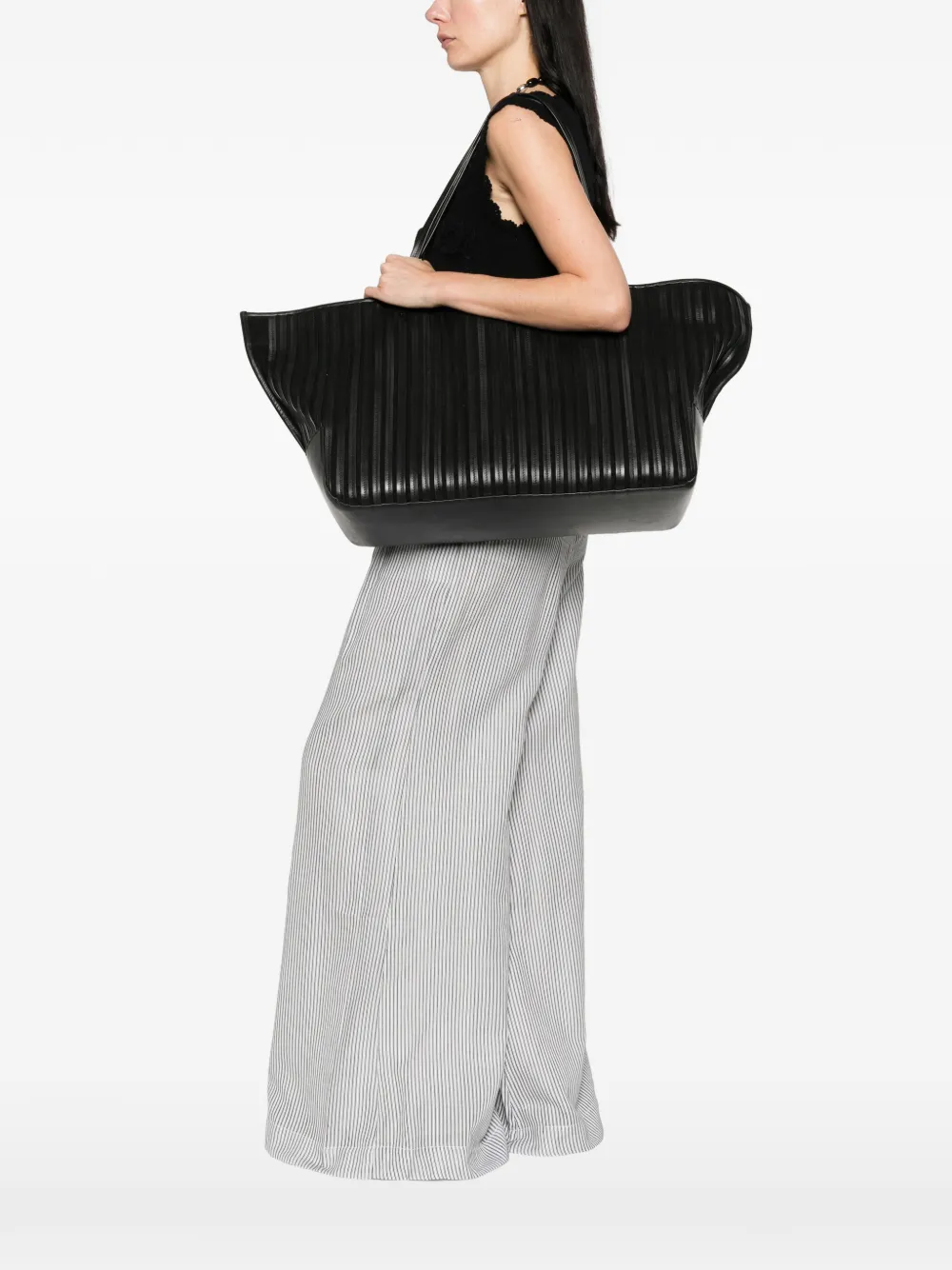  St. Agni Large Linea Stitch Shoulder Bag - Black 