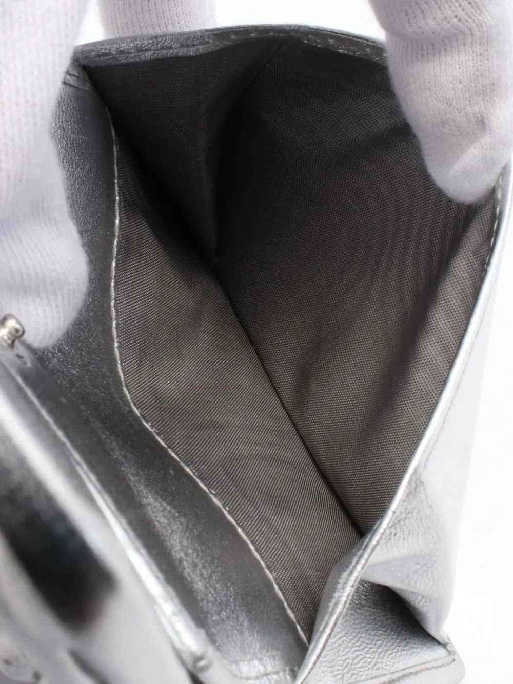 Pre-owned Miu Miu 2010-2025 Metallic Matelasse Wallet Small Wallets In Silver