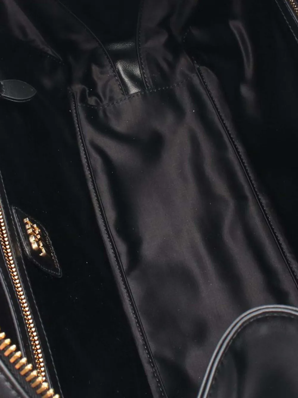 Pre-owned Miu Miu 2010-2025 Calfskin Beau Top Handle Handbag In Black