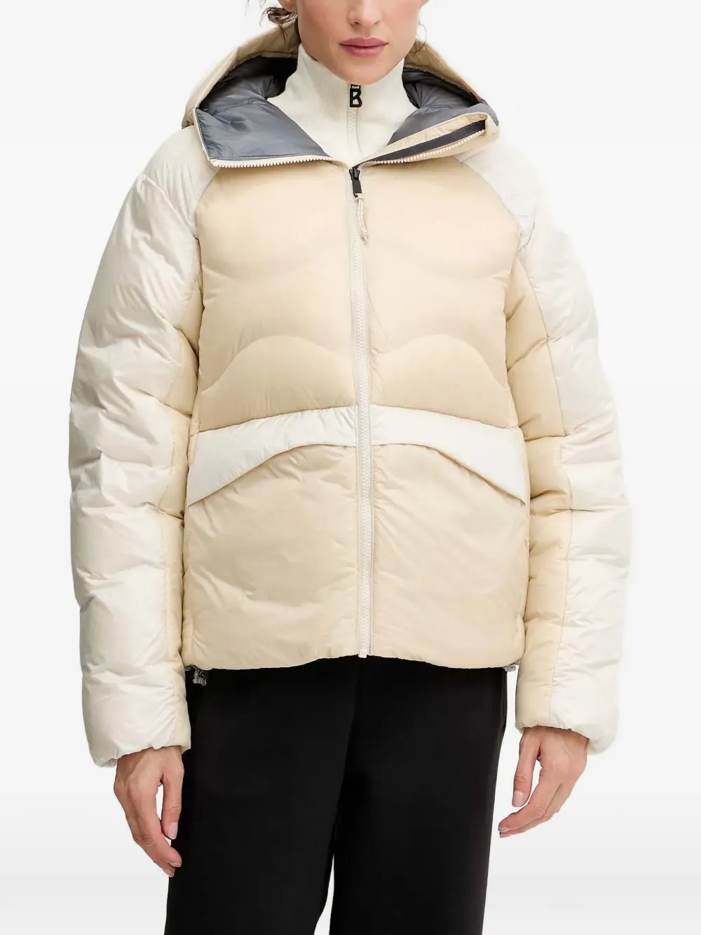 Peak Performance Helium Quilted Hooded Jacket In Neutral