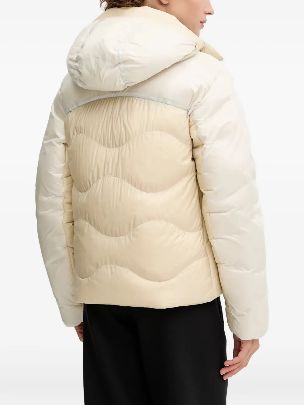  Peak Performance Helium Quilted Hooded Jacket - Neutrals 