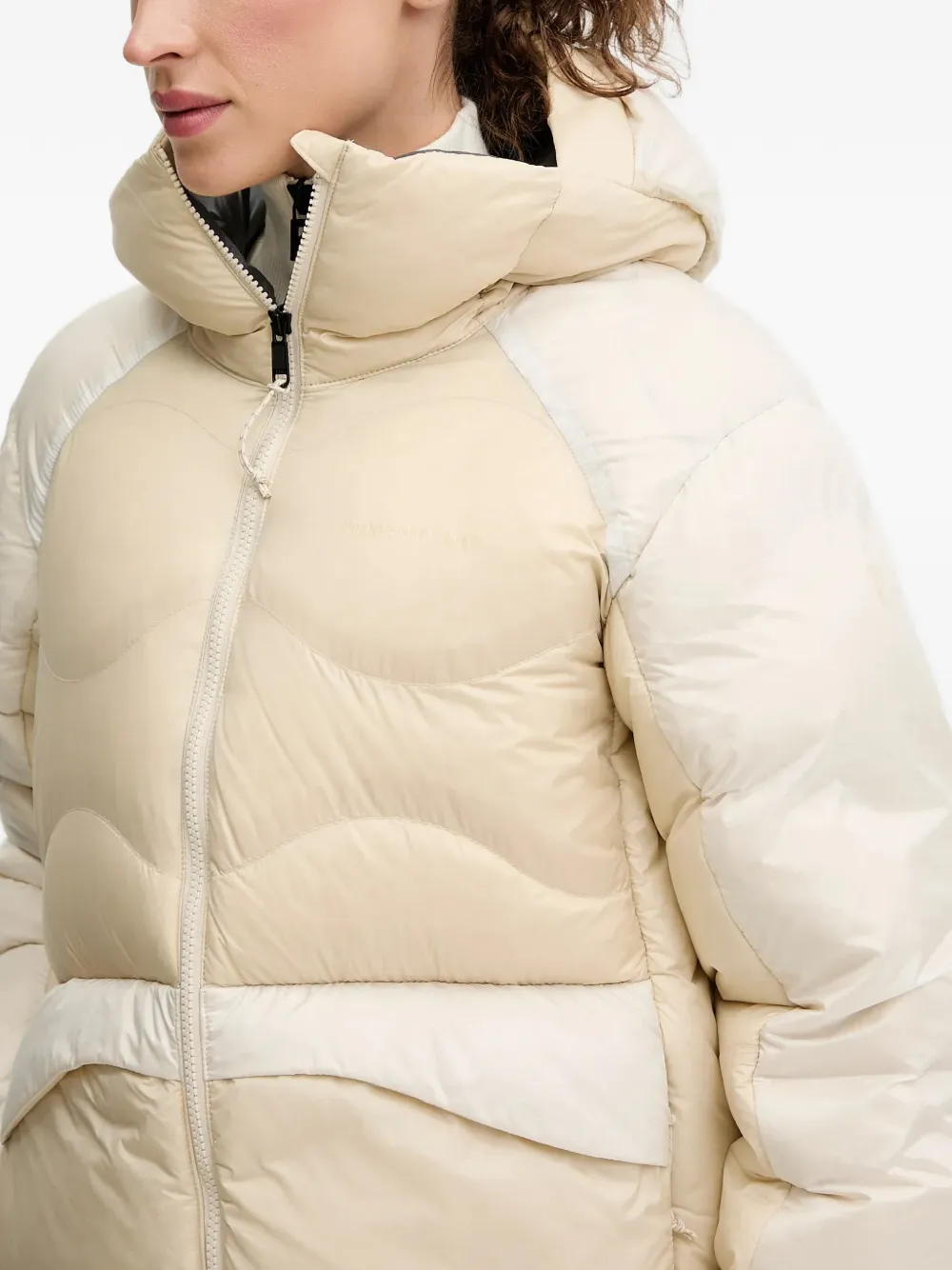 Peak Performance Helium gewatteerd jack met capuchon Beige