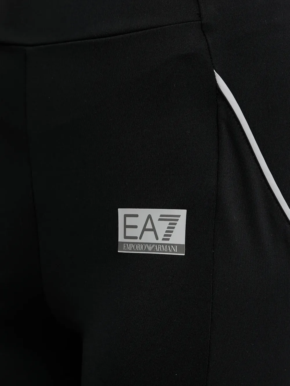Ea7 Emporio Armani Broek met logo afwerking Zwart