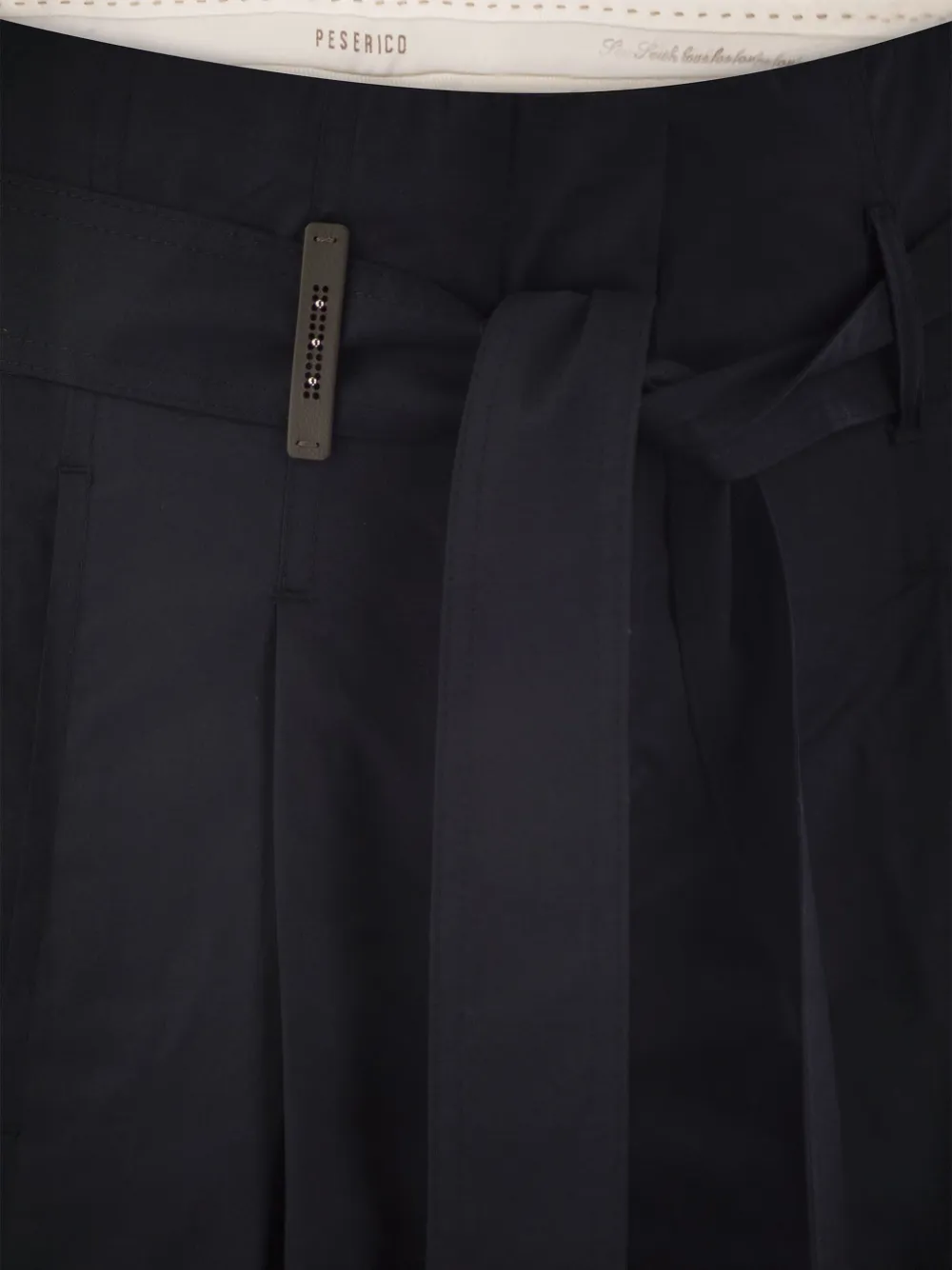 Pleats Belt Shorts