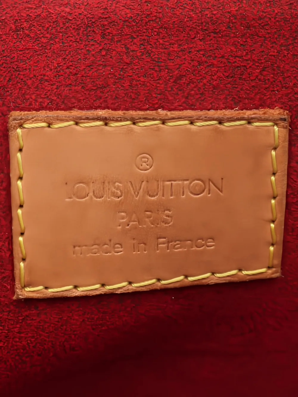 LOUIS VUITTON Pre-owned 2004 Coussin Gm Shoulder Bag In Brown