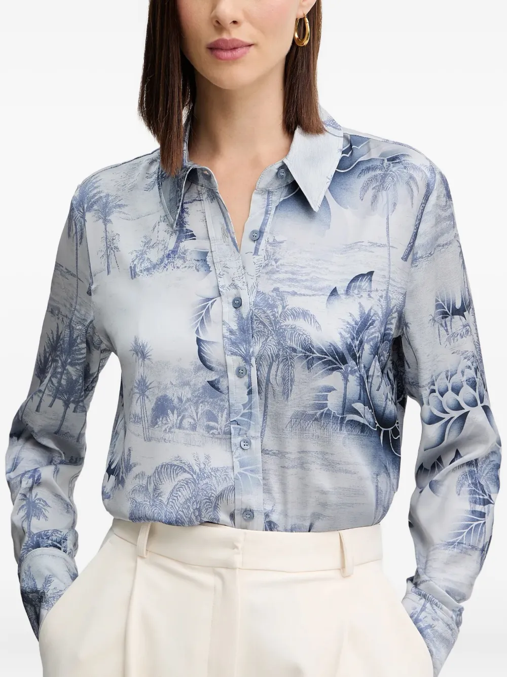 Guess Usa Buttoned Printed Top In Blue