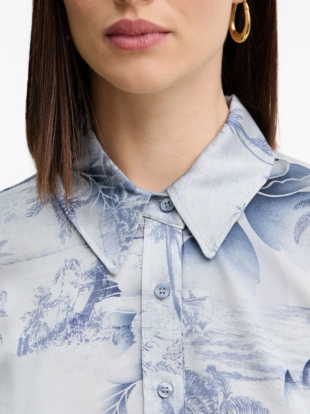 Guess Usa Buttoned Printed Top In Blue
