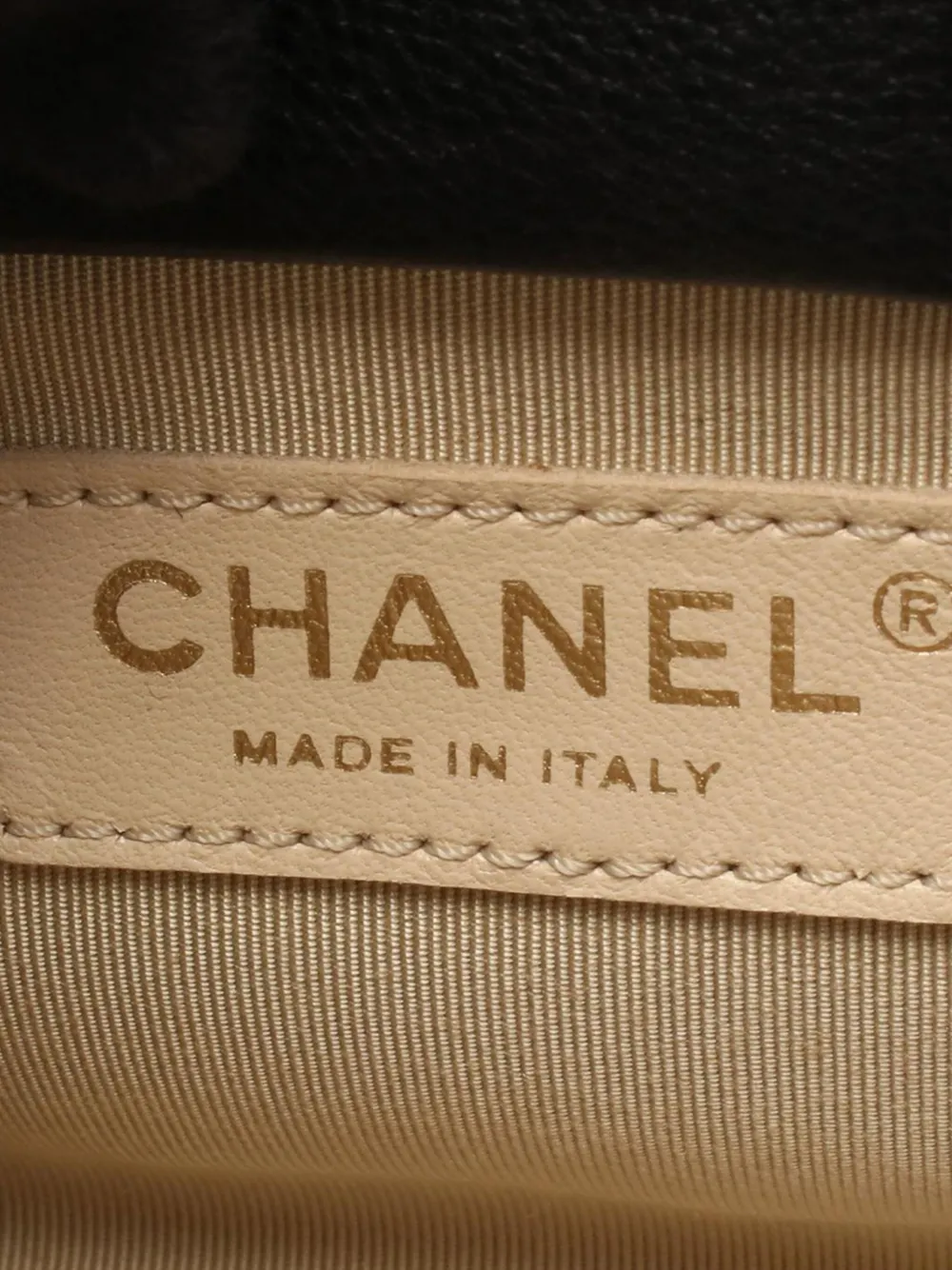 Pre-owned Chanel 2016-2017 Cc Quilted Label Click Crossbody Bag In Black