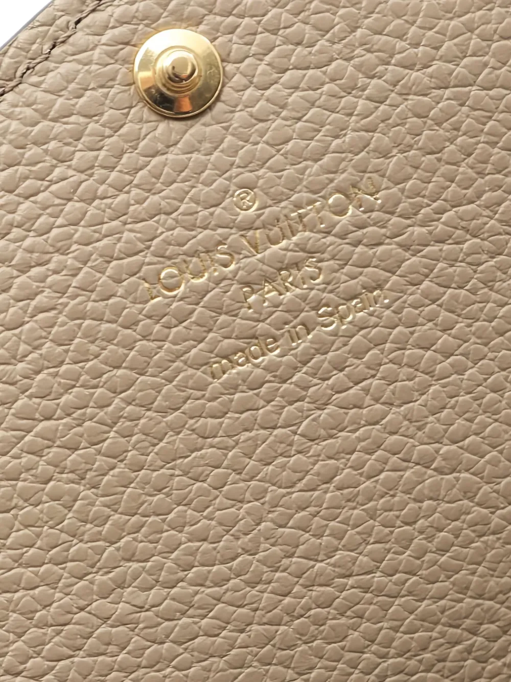 LOUIS VUITTON Pre-owned 2021 Sarah Monogram Wallet In Neutral