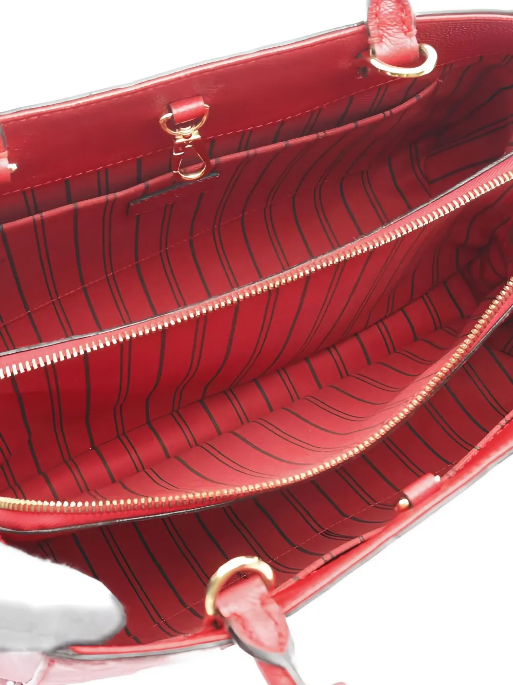 LOUIS VUITTON Pre-owned 2015 Montaigne Monogram-pattern Handbag In Red