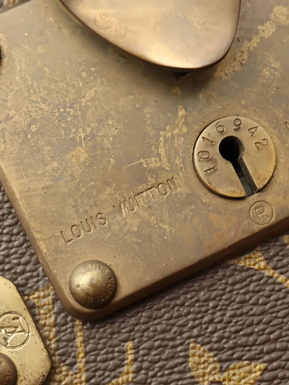 LOUIS VUITTON Pre-owned 2000s Alzer 80 Monogram Holdall In Brown