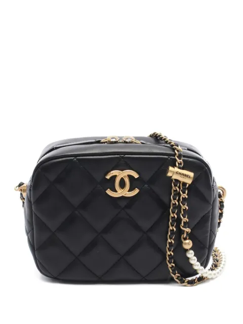 CHANEL Pre-Owned 2021 diamond-quilting shoulder bag