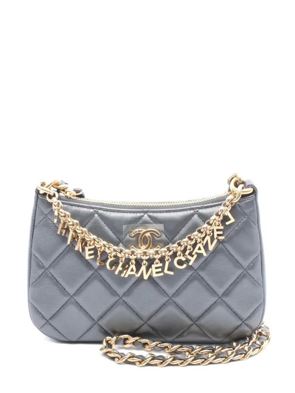 CHANEL グレー キルティングショルダーバッグ