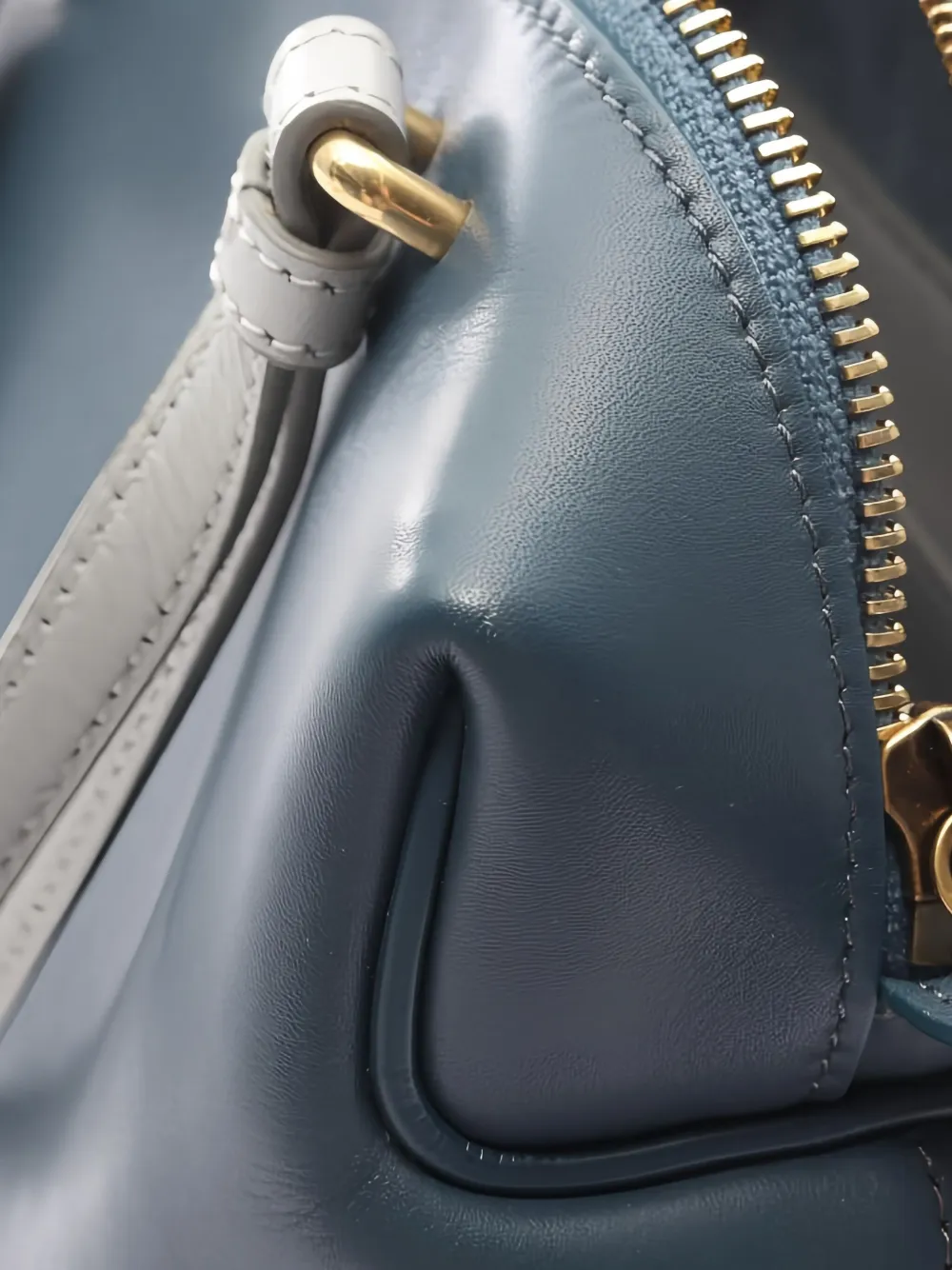 CELINE Pre-owned 2000s Soft Cube Tote Bag In Blue