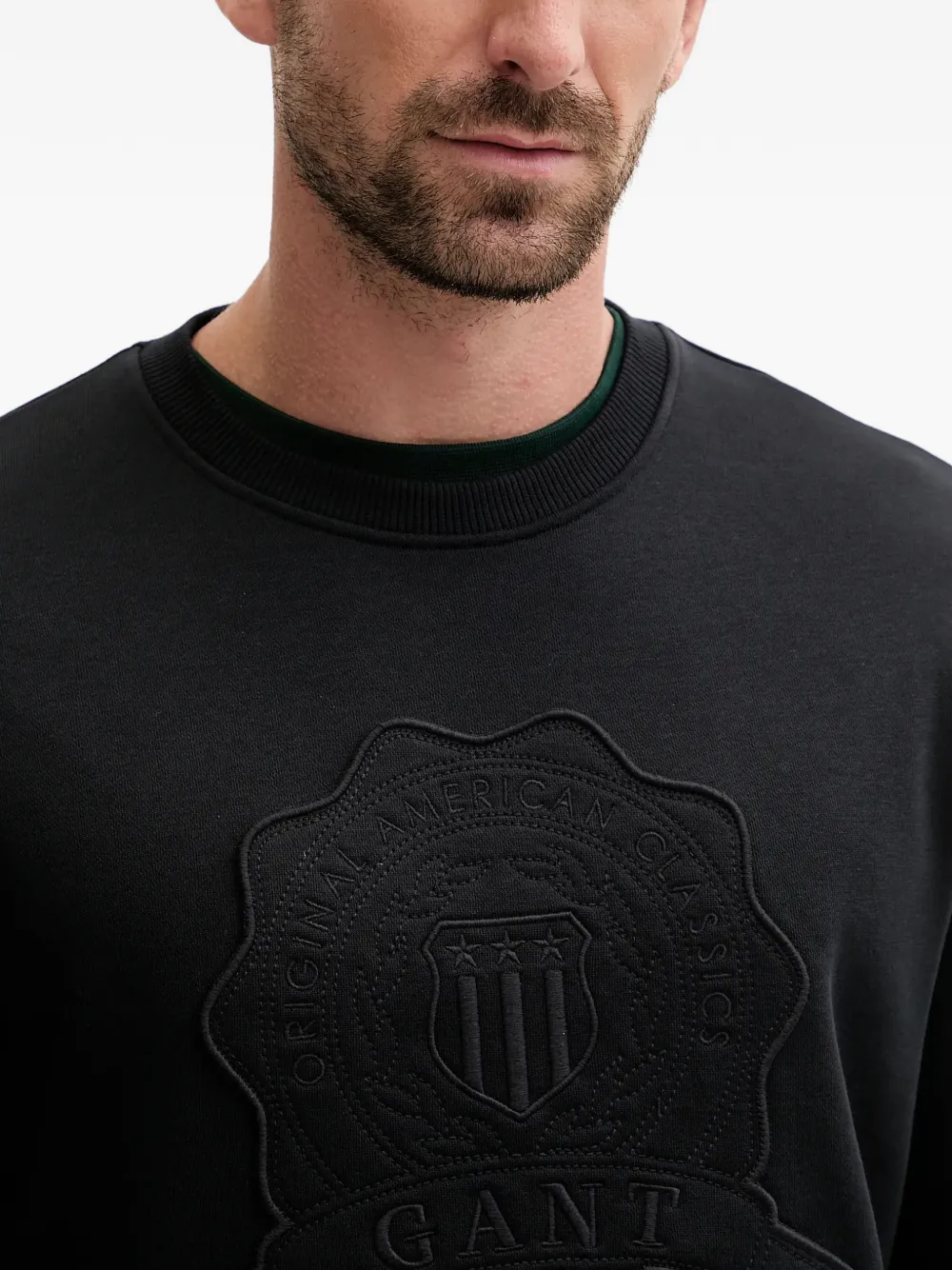 Gant Sweater met ronde hals en patch Zwart