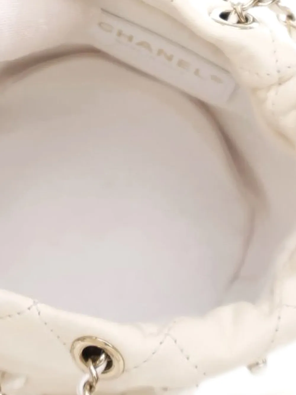 CHANEL Pre-owned 2021 Mini Quilted Lambskin About Pearls Drawstring Bucket Bag In White