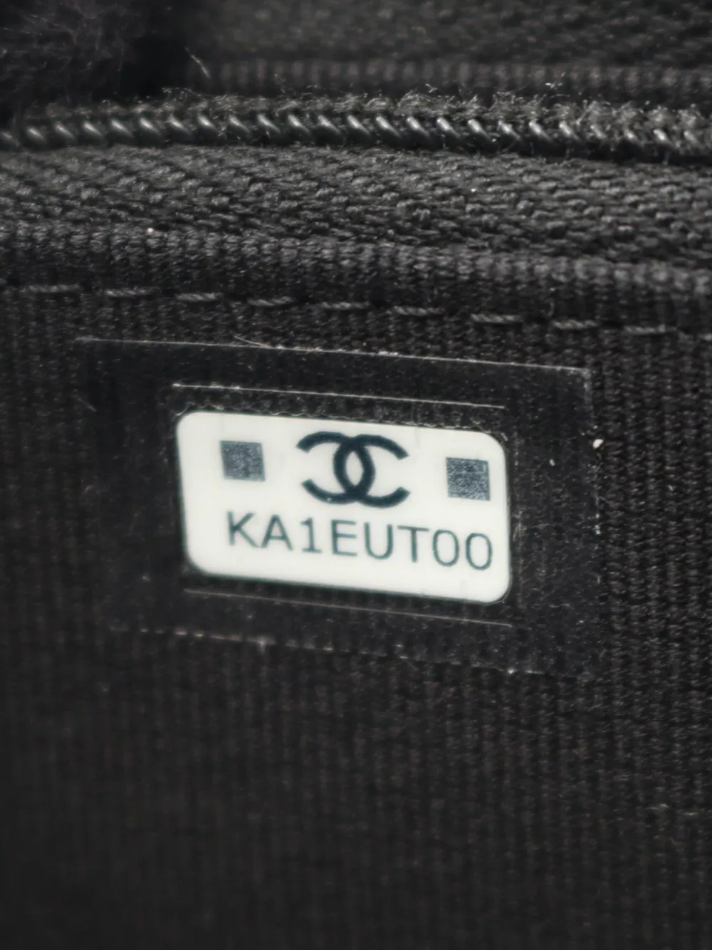 Pre-owned Chanel 2021-2025 Cc Quilted Caviar Coco Star Wallet Small Wallets In Black