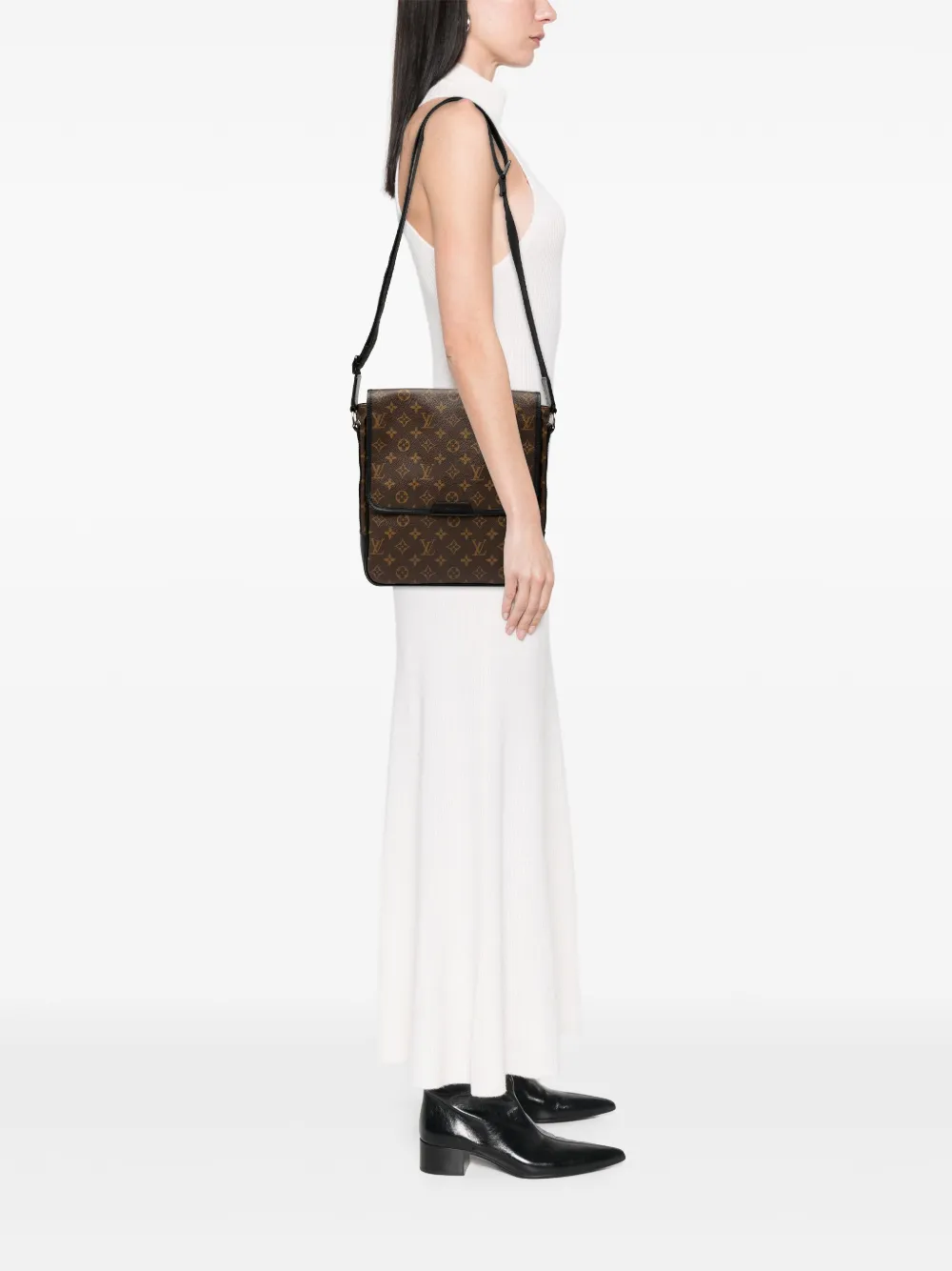 Pre-owned Louis Vuitton 2009 Monogram Macassar Bass Mm Crossbody Bag In Brown