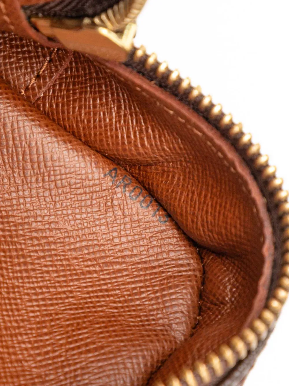 Pre-owned Louis Vuitton 2003 Monogram Nil Crossbody Bag In Brown