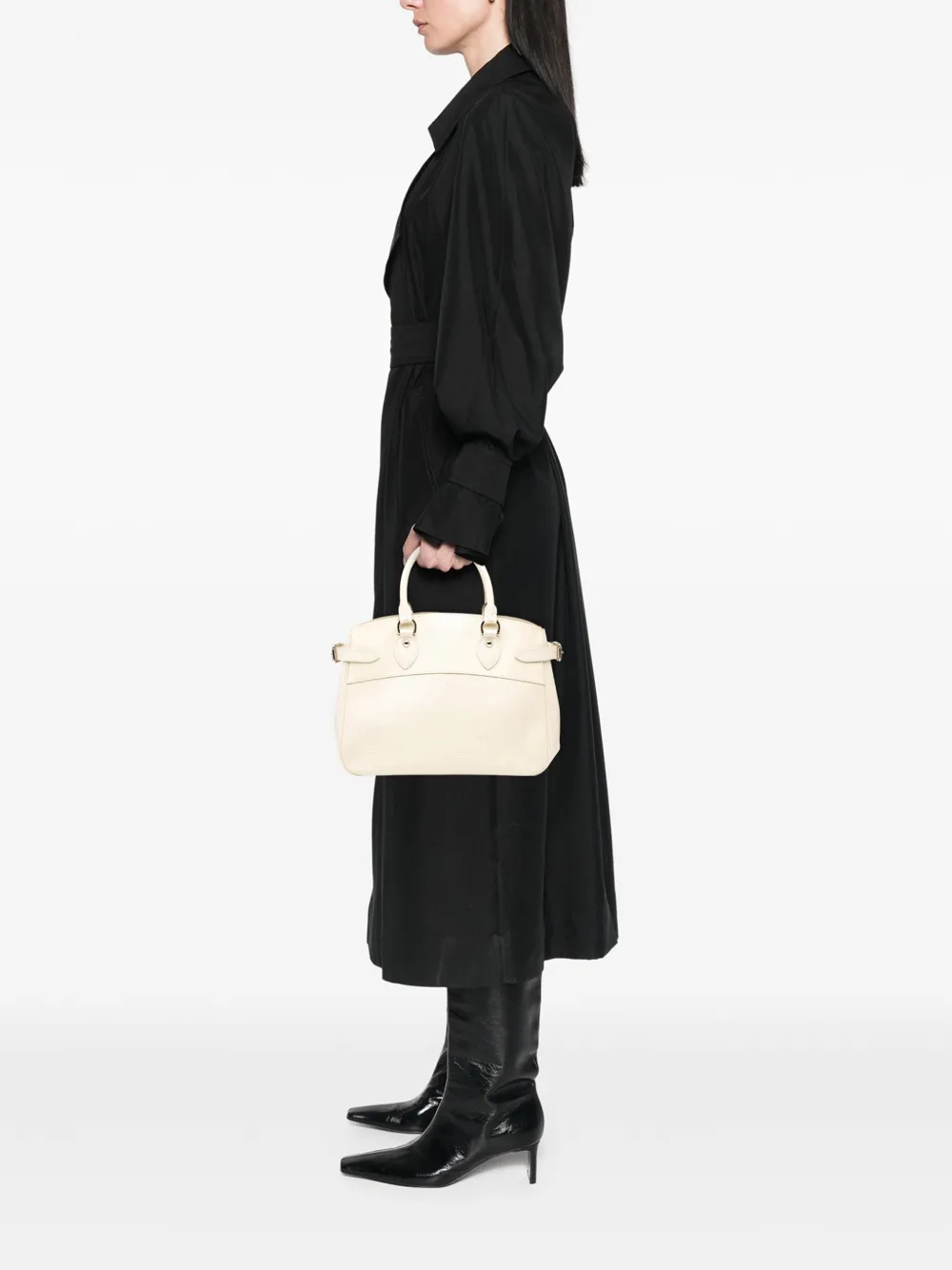 Louis Vuitton Pre-Owned 2009 Epi Passy PM Handtasche | Pre-owned & Archive | Image 2