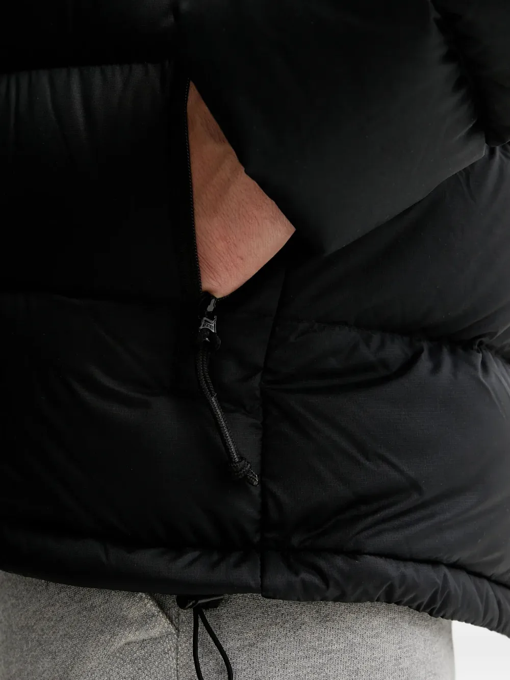 Haglöfs Rosson Hooded Zip-fastening Jacket In Black