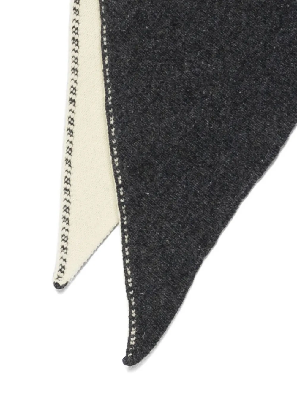 B.b. Walace Adams Logo-patch Scarf In Gray
