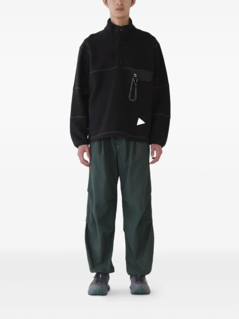 And Wander buttoned chest-pocket sweater - Zwart