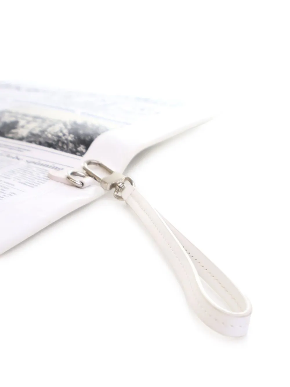 Louis Vuitton Pre-Owned 2020-2025 Leather Everyday LV Newspaper Pouch clutch bag | Pre-Owned | Image 2